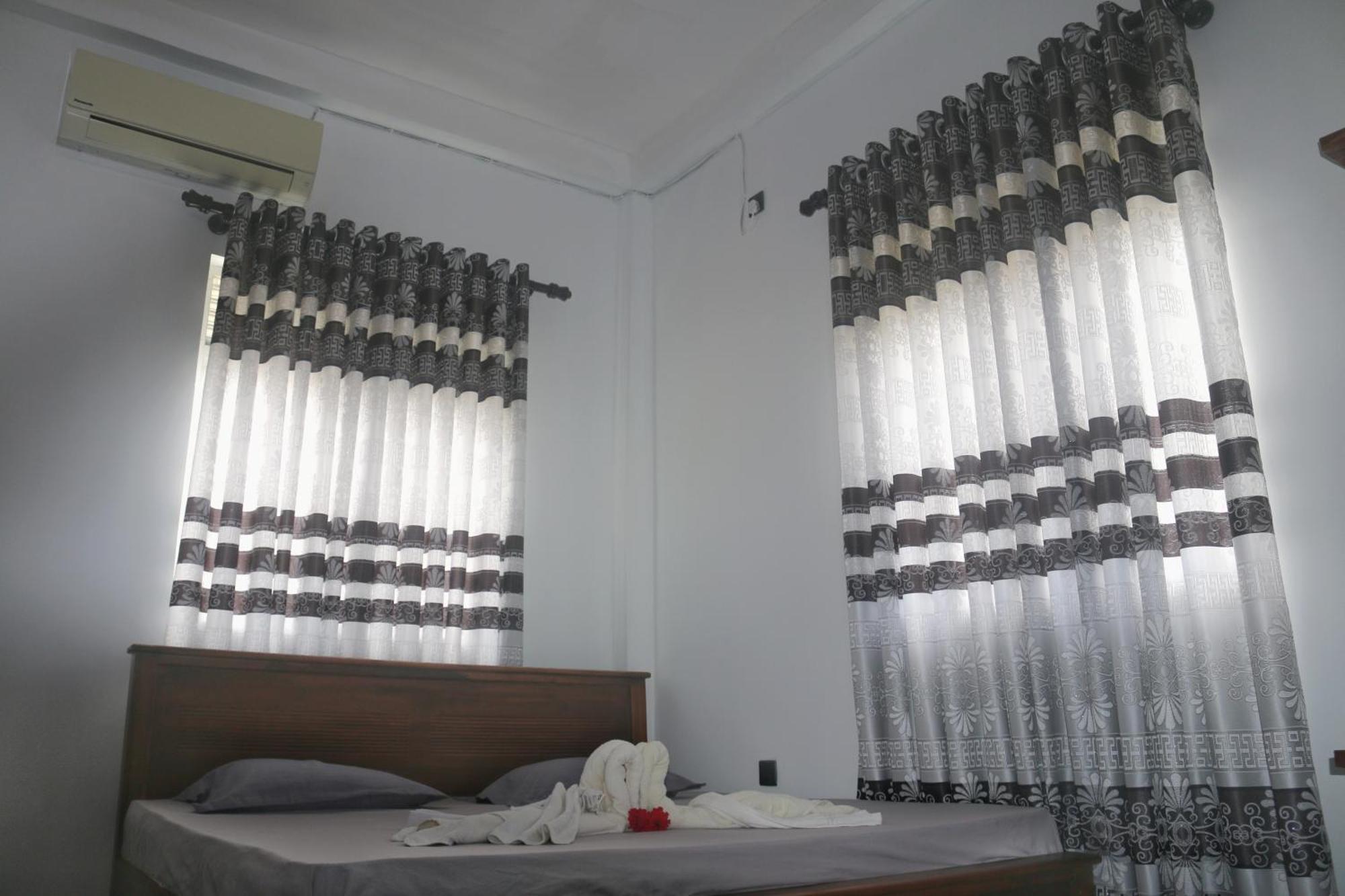 אהונגלה Dinuli Home Stay מראה חיצוני תמונה