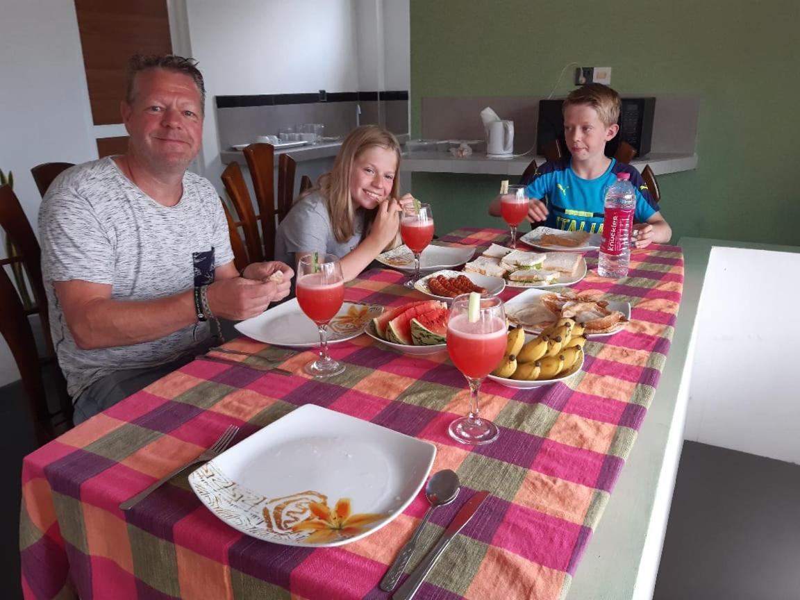 אהונגלה Dinuli Home Stay מראה חיצוני תמונה