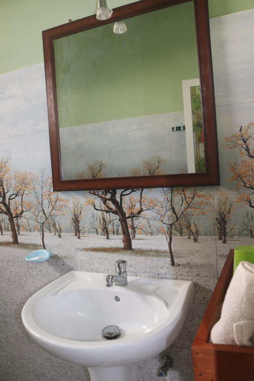 אהונגלה Dinuli Home Stay מראה חיצוני תמונה