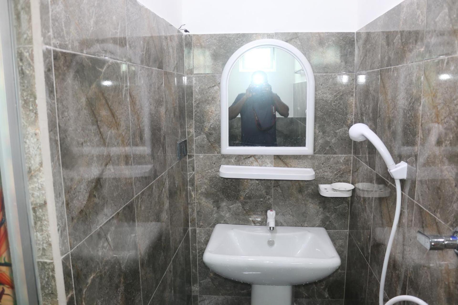 אהונגלה Dinuli Home Stay מראה חיצוני תמונה
